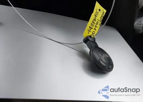 2010 Mini Cooper из США, поврежденный, VIN WMWMR3C59ATU96929